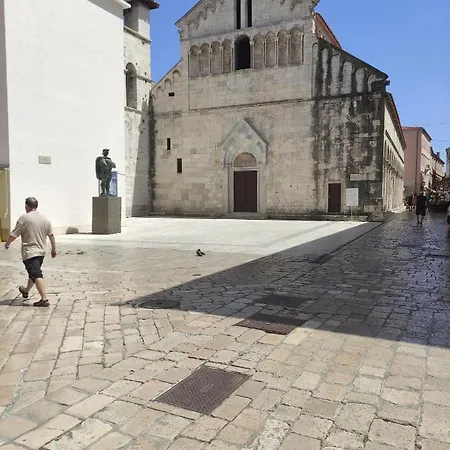 The Sun And The Moon Apartmán *